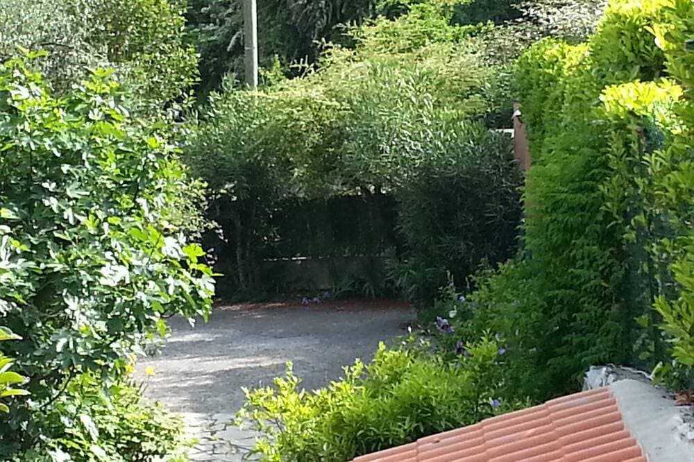 Foto 9 von 20: 65m2 Wohnung, unabhängig in Villa, Terrasse, Garten und Parkplatz, 5 Pers.