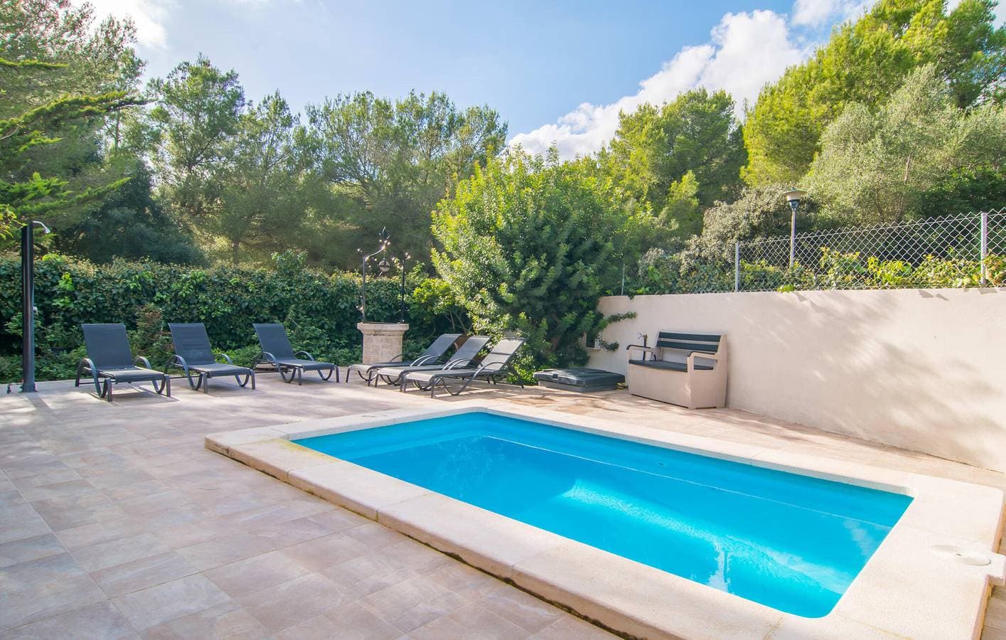 Foto 7 von 47: Sonnige Terrassenwohnung mit Pool in der Nähe von s'Illot Strand