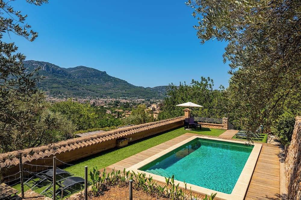 A perfect place to enjoy tranquilty and a stunning panoramic view of Sóller. 1