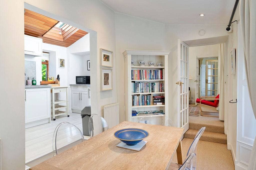 Foto 5 von 38: GuestReady - Peaceful 2Br near Holyrood Park