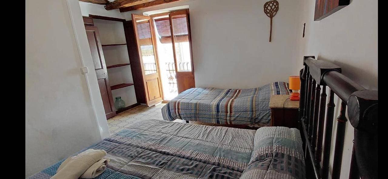 Foto 9 von 42: Four-Bedroom House