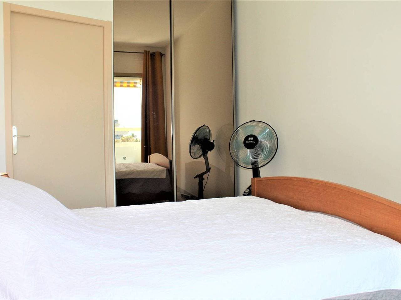 Foto 13 von 16: Schöne 3-Zimmer-Wohnung mit Terrasse und Parkplatz in Villeneuve-Loubet Plage