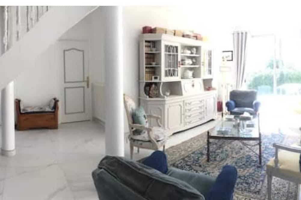 Apaisante Villa Familiale, Biarritz Arcangues 1