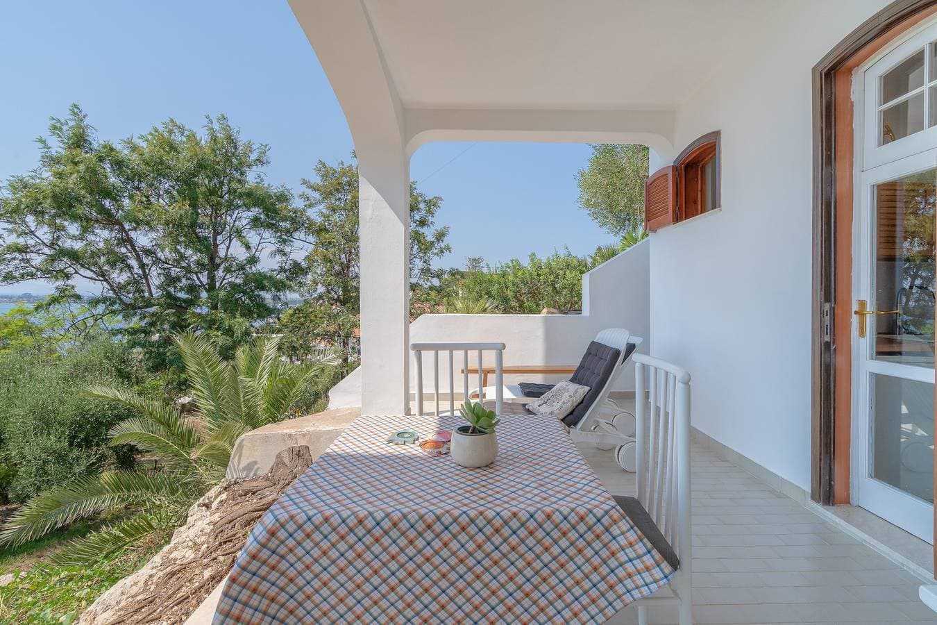 Foto 5 von 28: Ferienwohnung "Kind of Blue" mit Meerblick, WLAN und Klimaanlage
