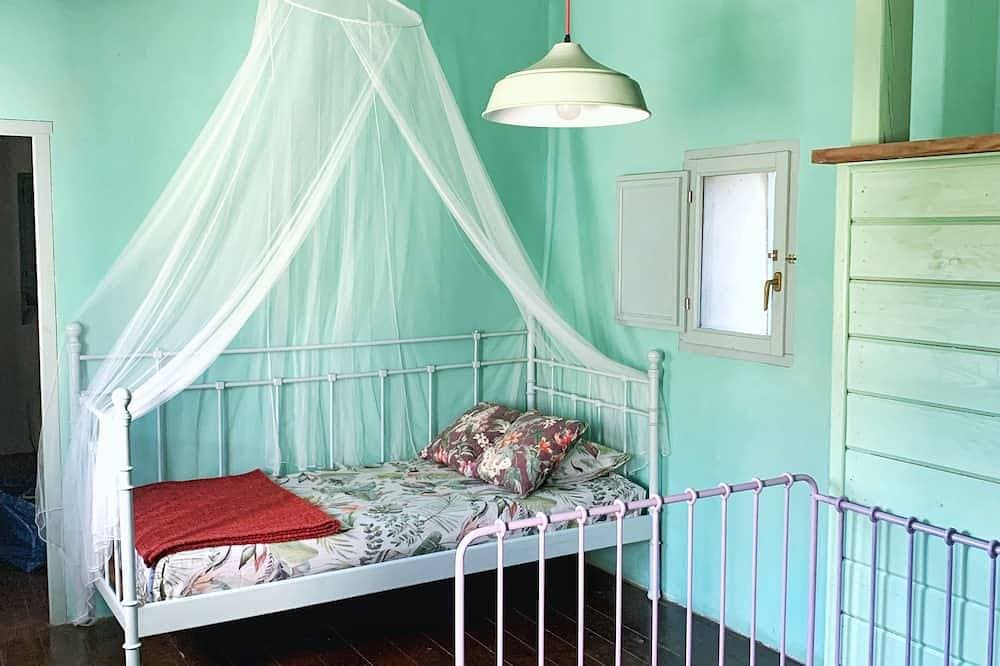 Foto 6 von 30: Charming Rural Lodging in the Sierra de las Nieves · Casa Algarrobo