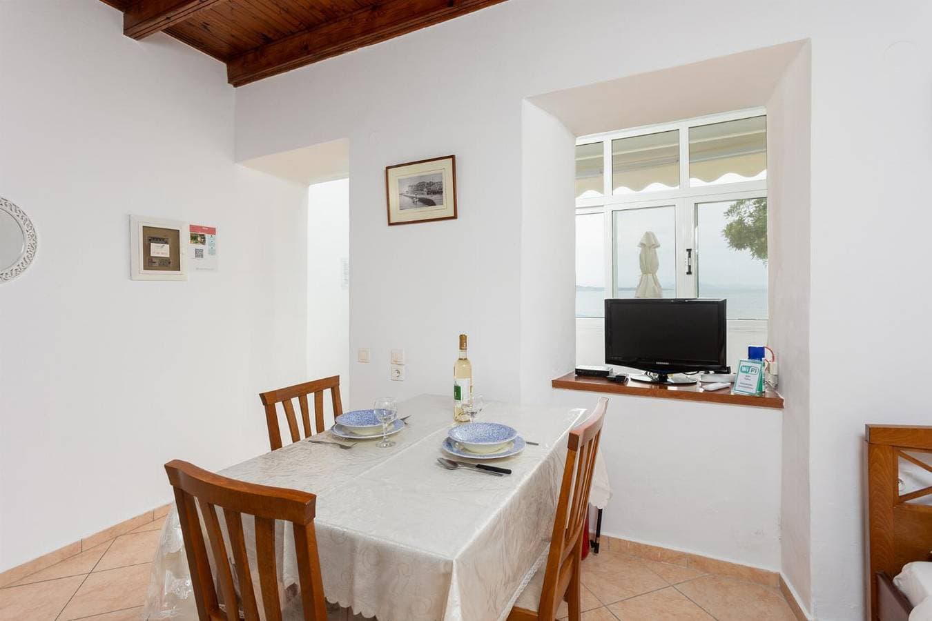 Foto 8 von 19: Ferienwohnung für 4 Personen mit Terrasse