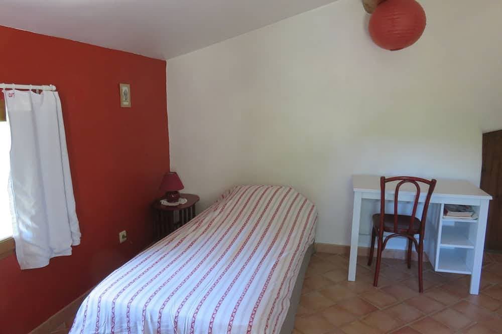 Foto 5 von 30: Steinhaus in Forcalquier in voller Natur mit Blick auf die Alpen und Lure