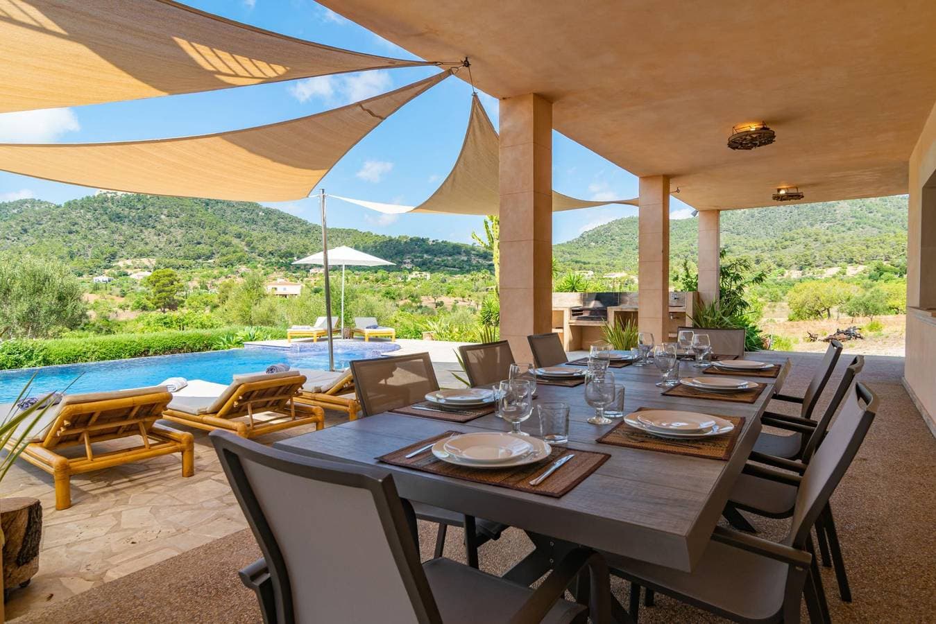 Foto 4 von 73: S'Albarcoquer - Wunderschöne Villa mit privatem Swimmingpool und gratis W-Lan