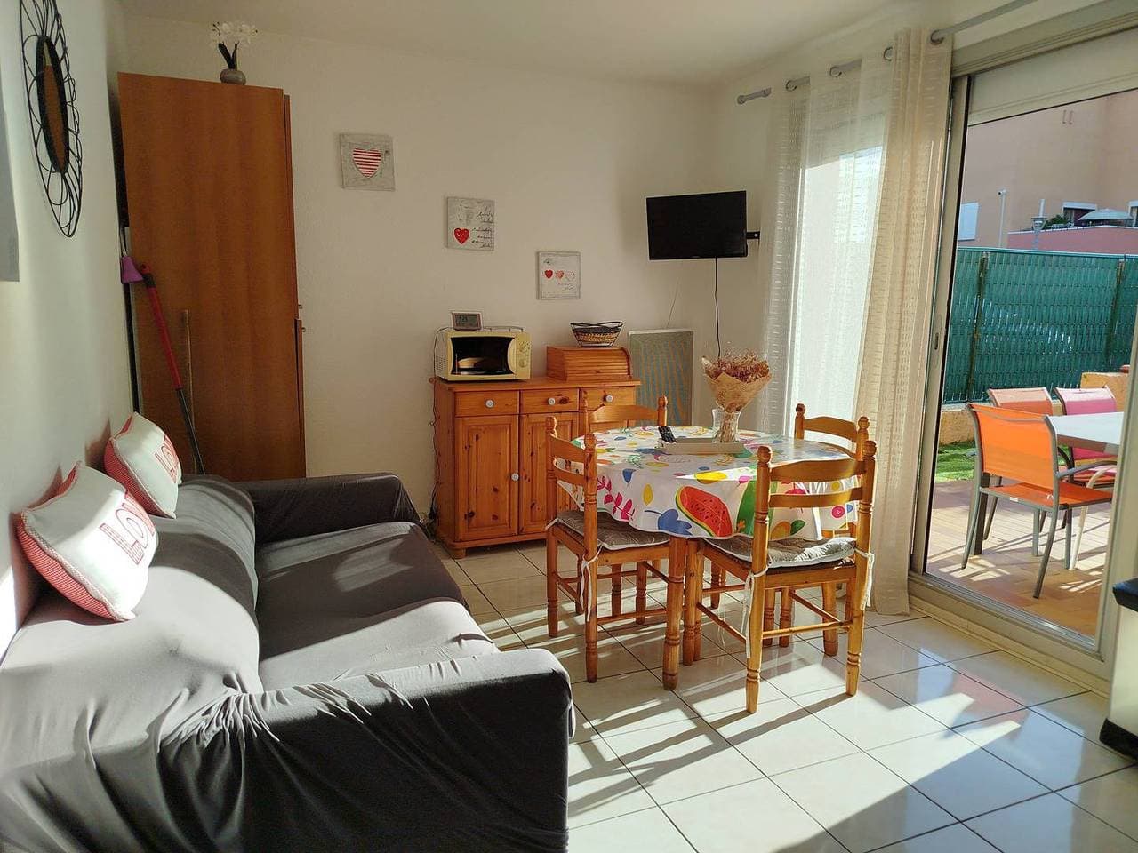 Foto 5 von 25: Ferienwohnung für 4 Personen mit Terrasse