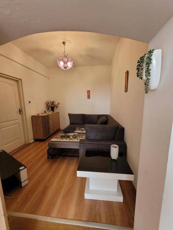 Foto 11 von 15: Three-Bedroom House