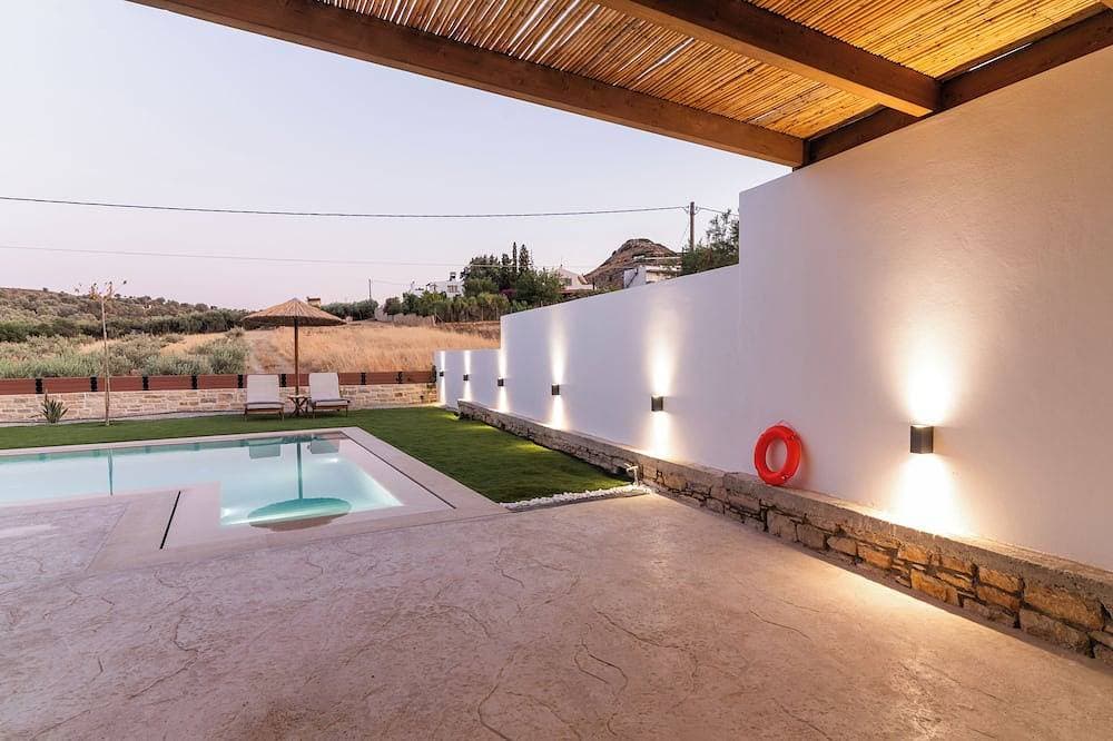 Foto 12 von 21: Quiet 2 bedroom and 2 bathroom villa with a big infinite swimming pool