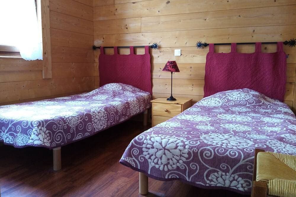 Foto 3 von 18: Chalet Neu, grüner Ort, Natur, Ruhe, in Auvergne, Massive von Sancy gesehen
