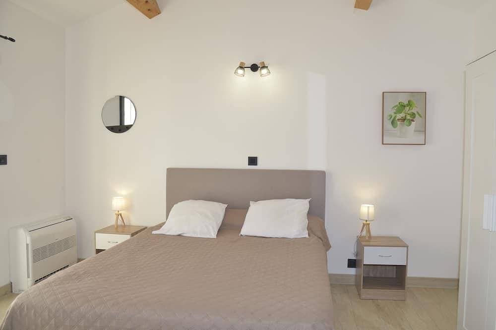 Foto 10 von 30: \"Charm and modernity: air-conditioned former sheepfold with heated swimming pool,