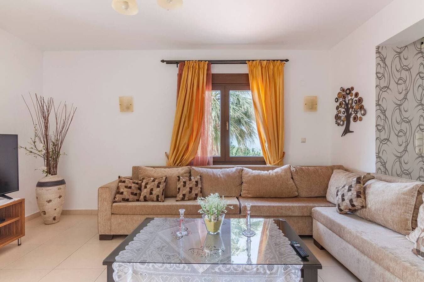 Foto 3 von 103: Ferienhaus für 13 Personen mit Garten