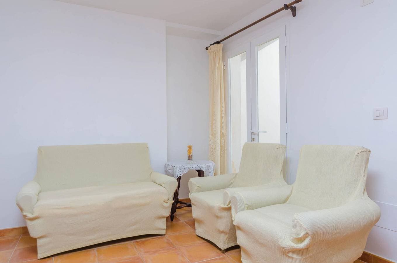 Foto 10 von 24: Villa für 4 Personen mit Garten