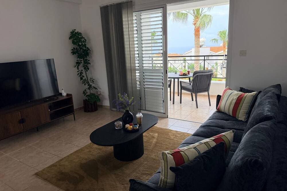 Foto 7 von 21: Sea View Family Retreat with Pool & Balcony - Near Coral Bay