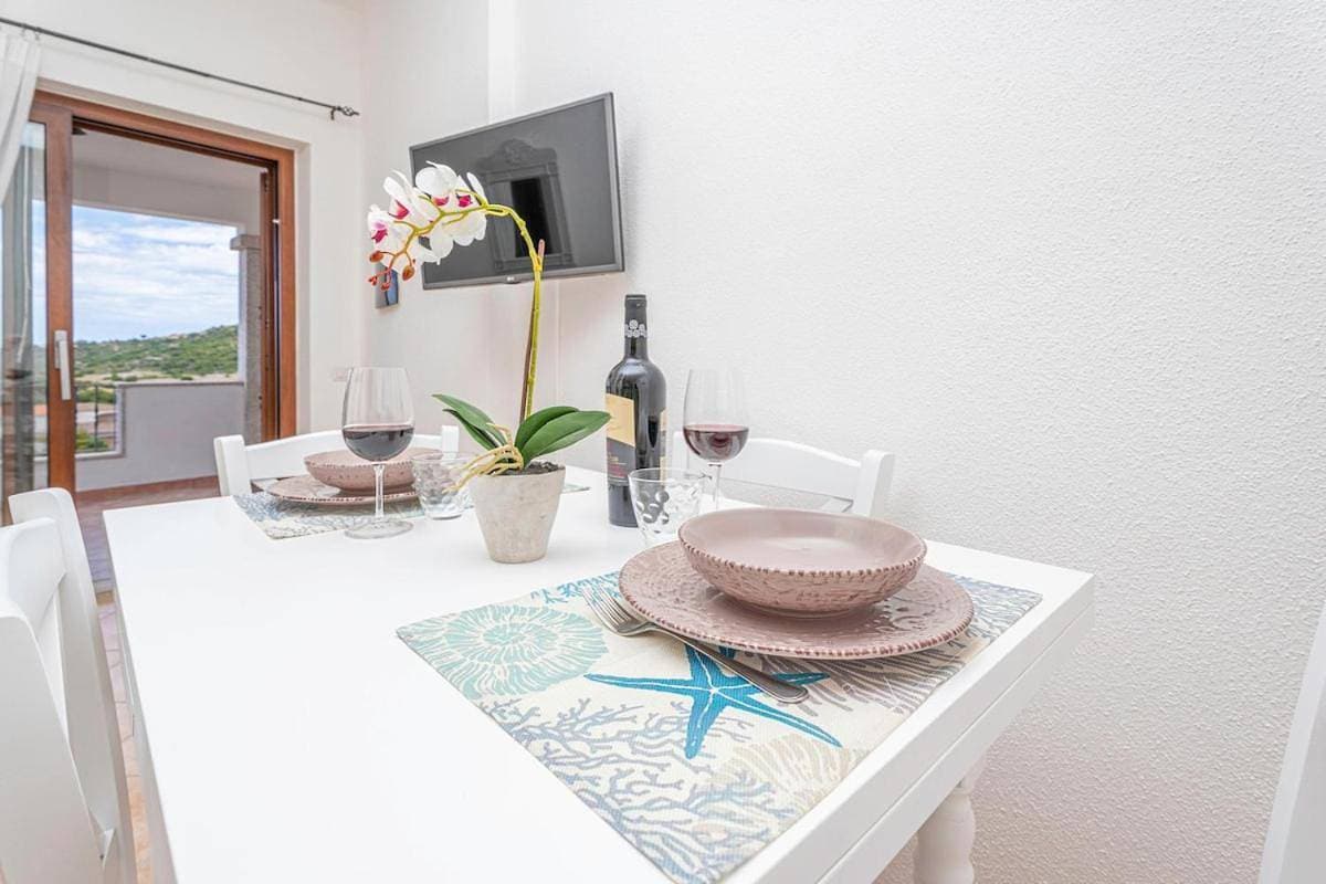 Foto 6 von 24: Terrazza Privata, pochi passi dalla Spiaggia Porto Taverna