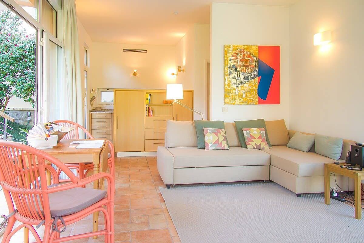 Foto 2 von 21: Ferienwohnung für 4 Personen mit Pool