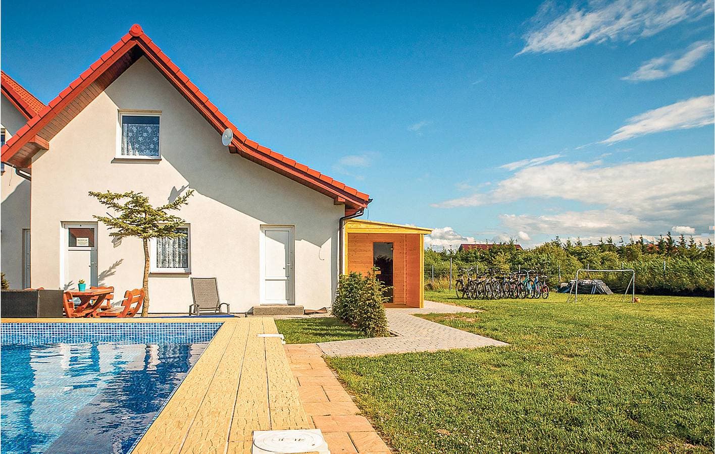 Foto 3 von 28: Ferienhaus für 5 Personen mit Pool