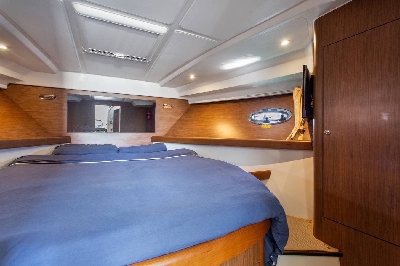 Foto 8 von 28: 'Charmante Yacht' mit Meerblick, WLAN und Klimaanlage