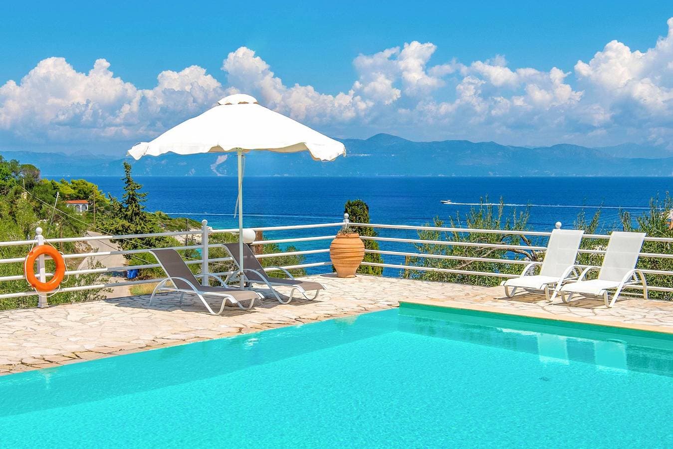 Foto 4 von 30: Villa Stelios