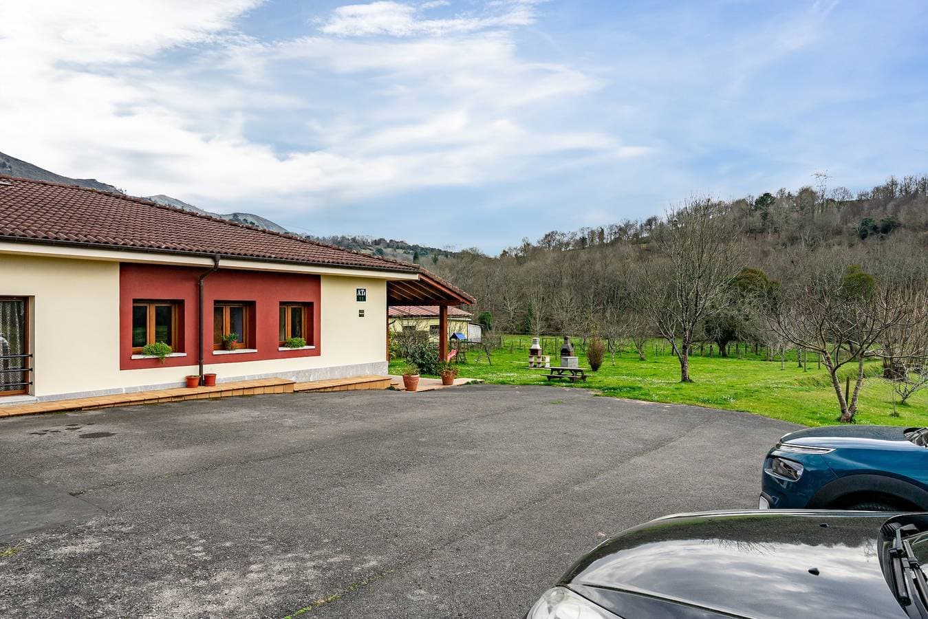 Foto 13 von 25: Chalet 'Les Cuartes 2' mit Bergblick, privater Terrasse und eigenem Garten