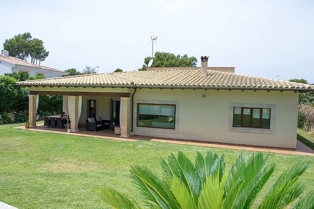 Foto 12 von 30: Schöne Villa auf Mallorca, Santa Ponsa. Hell und Sonne den ganzen Tag beleuchtet.