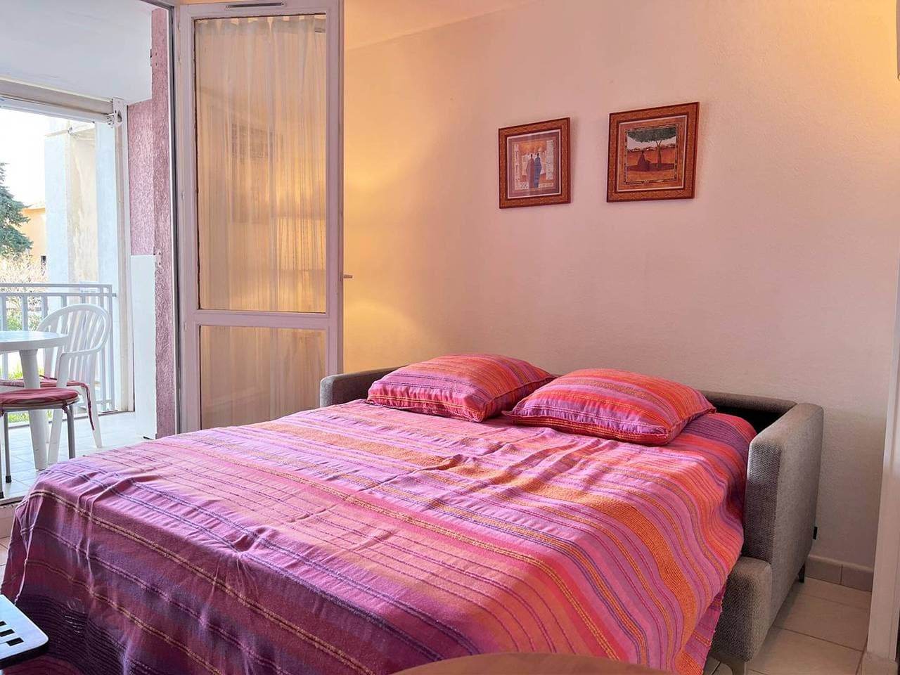Foto 7 von 15: Gemütliche 2-Zimmer-Wohnung, 100m vom Strand, Terrasse, Parkplatz, 6 Schlafplätze - Le Lavandou