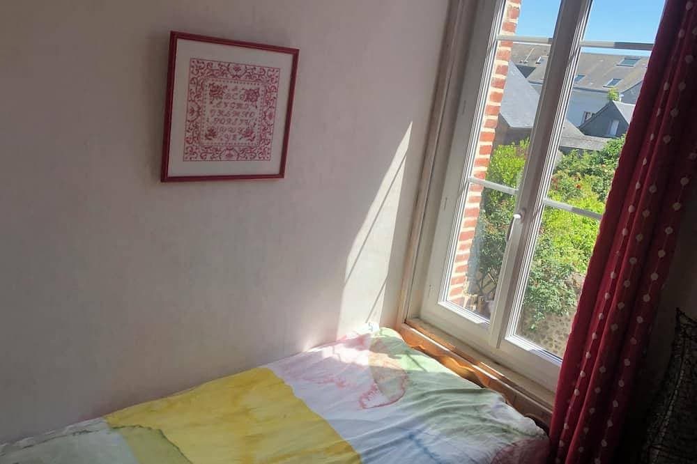 Foto 6 von 29: Beautiful, large family home. In the heart of Honfleur. 2-12 people
