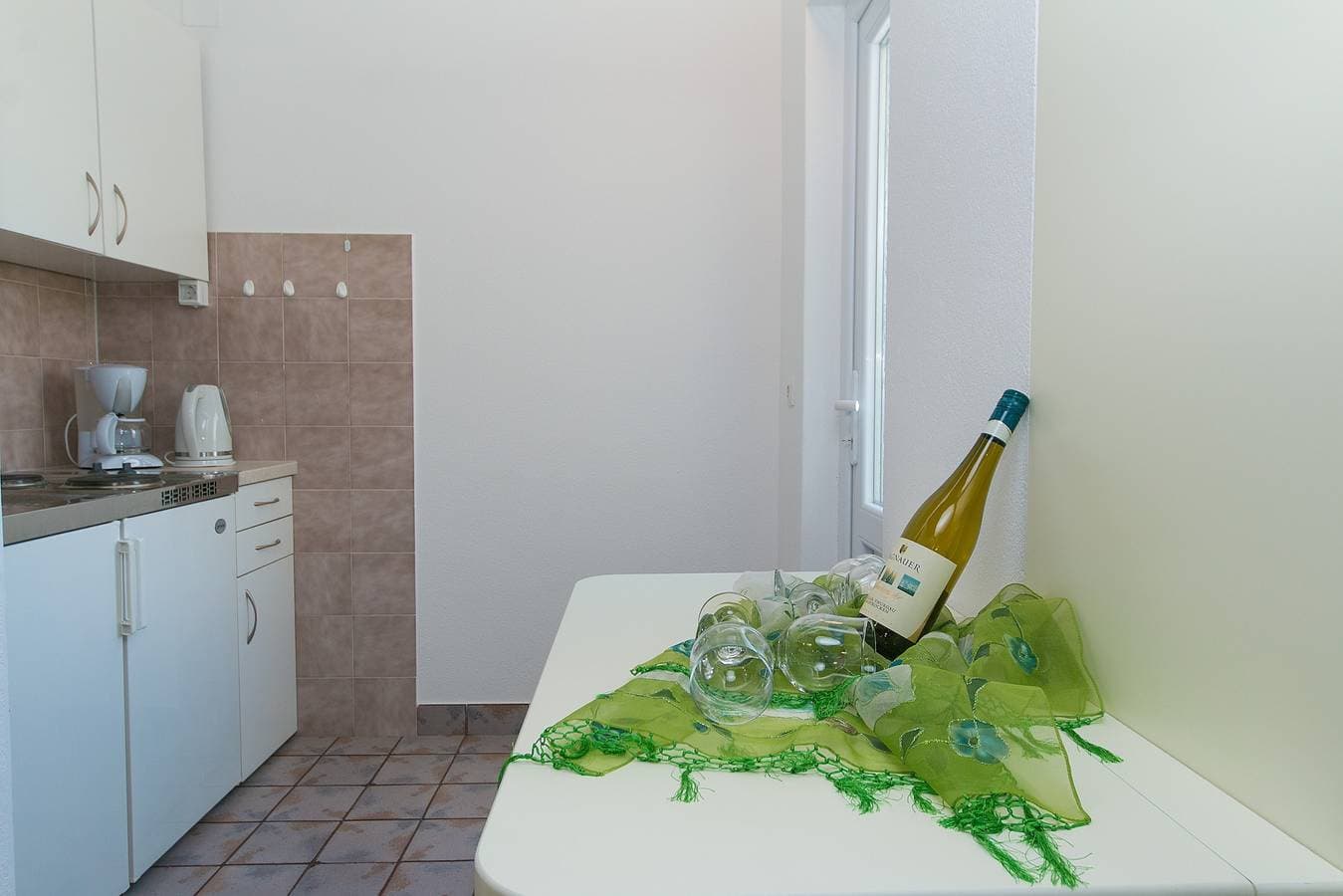 Foto 11 von 28: 2-Zimmer-Ferienwohnung mit Balkon und Meerblick Brela, Makarska A-2717-c