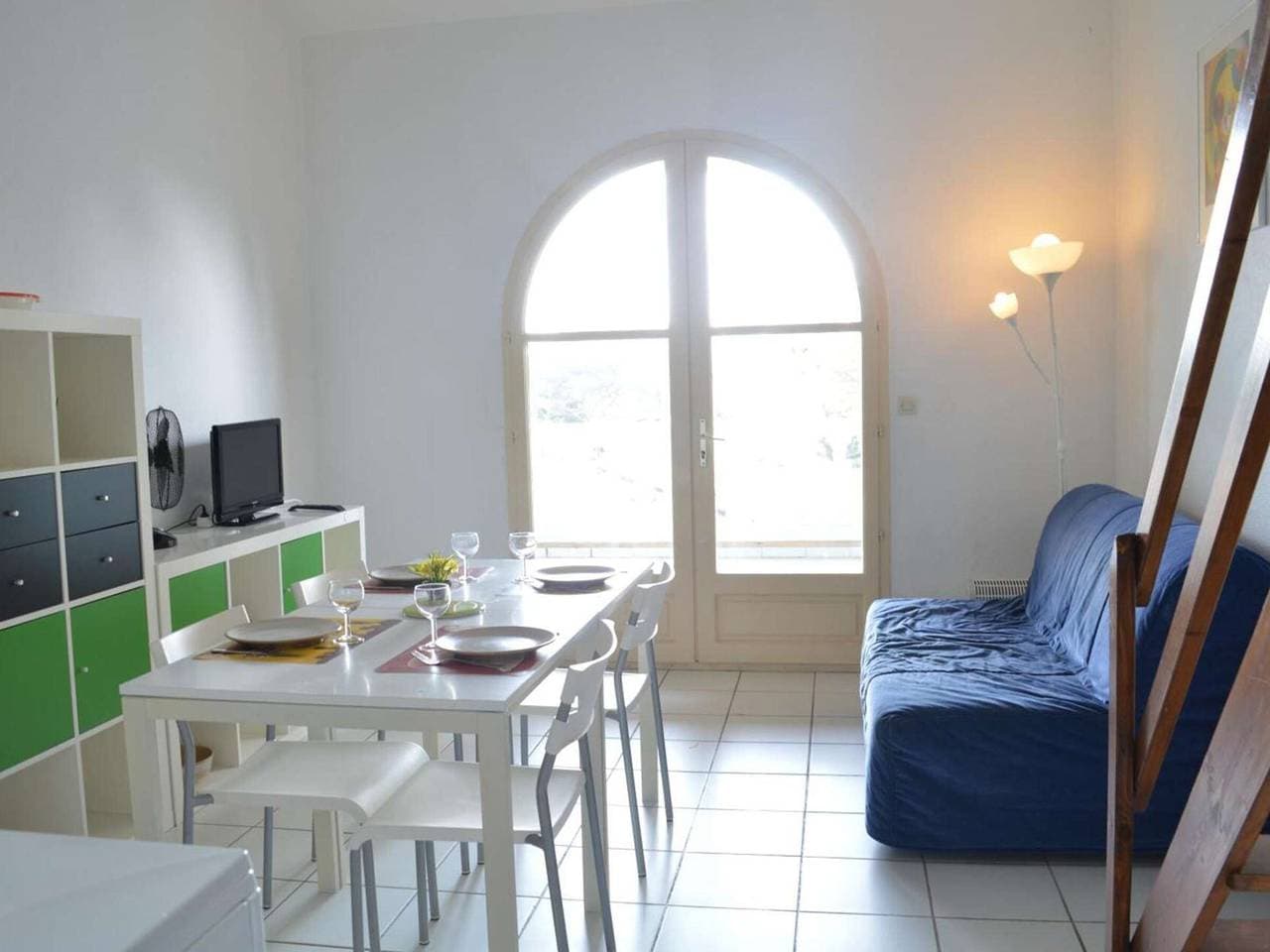 Foto 3 von 20: Ruhige Wohnung mit Terrasse in St Raphaël, strandnah