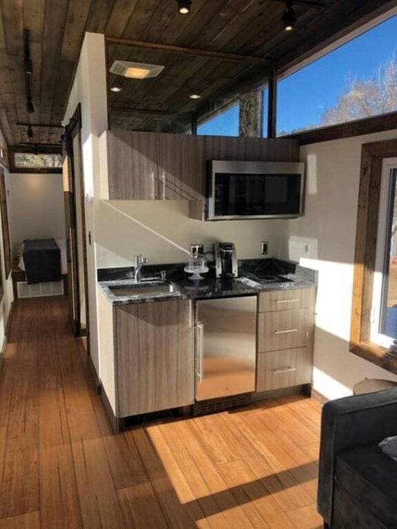 Foto 5 von 19: Cliffside Cabin # 1