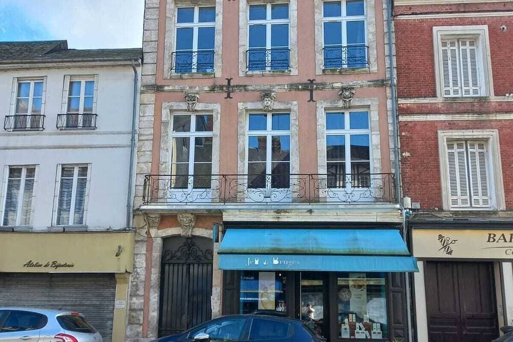 Foto 8 von 21: A Getaway in Normandy: A Duplex in the Heart of Pont-Audemer