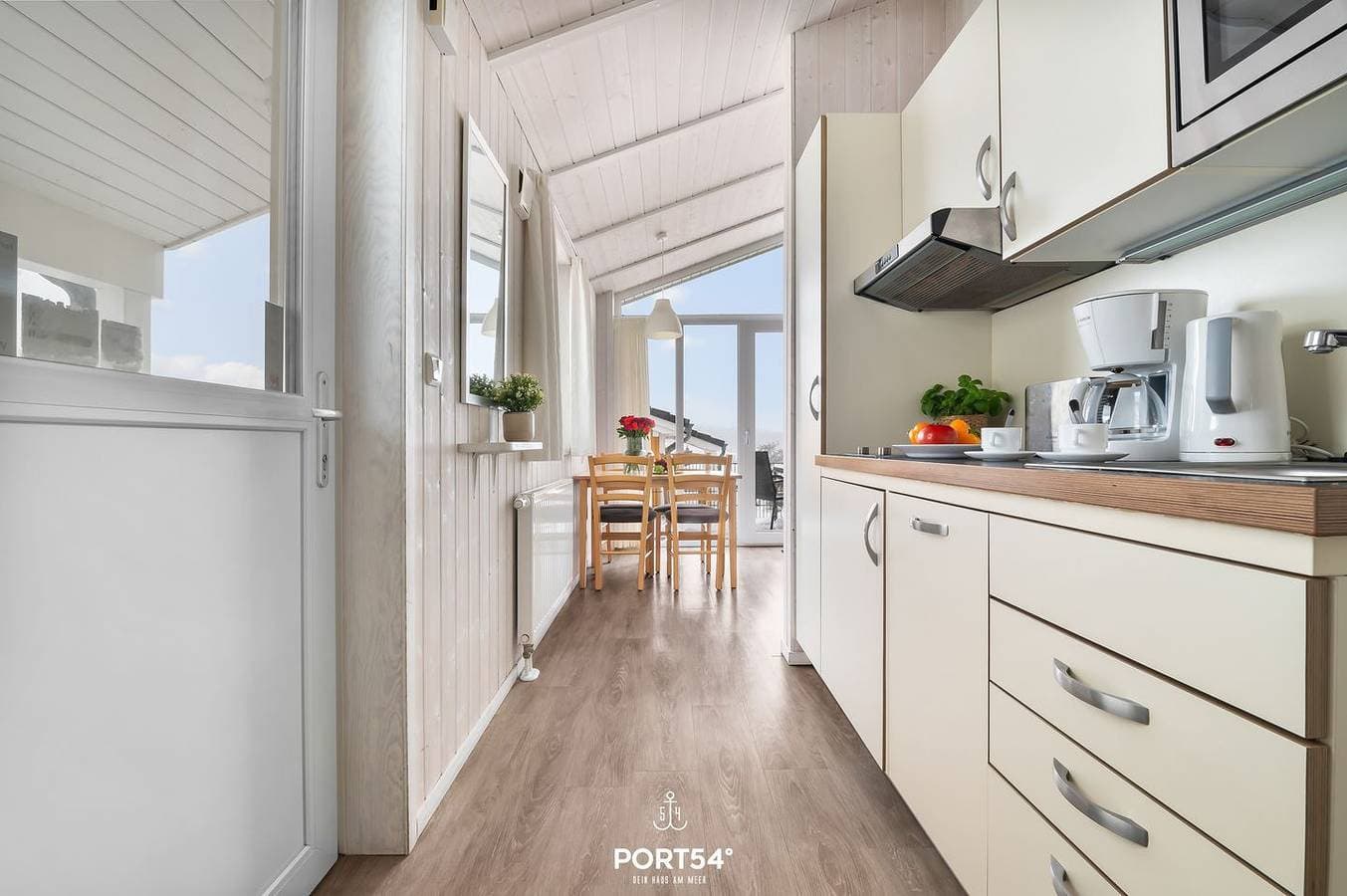 Foto 3 von 27: Panoramablick 11 - skandinavisch, gemütliches Ferienhaus mit Sauna