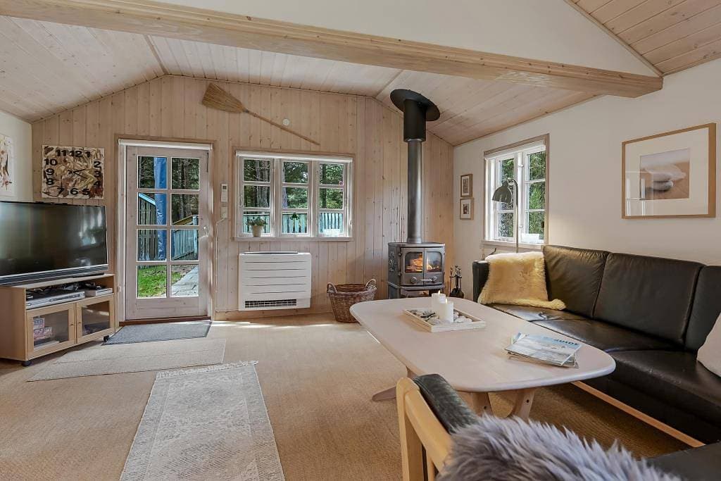 Foto 4 von 34: Hyggeliges Holzhäuschen zwischen Meer und Nissum Fjord – Grundstück komplett eingezäunt