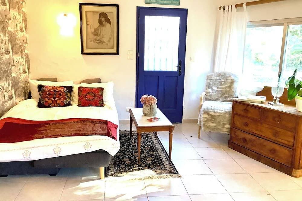 Foto 2 von 26: Sweet Pea sunny cottage in Vence with pool garden private parking