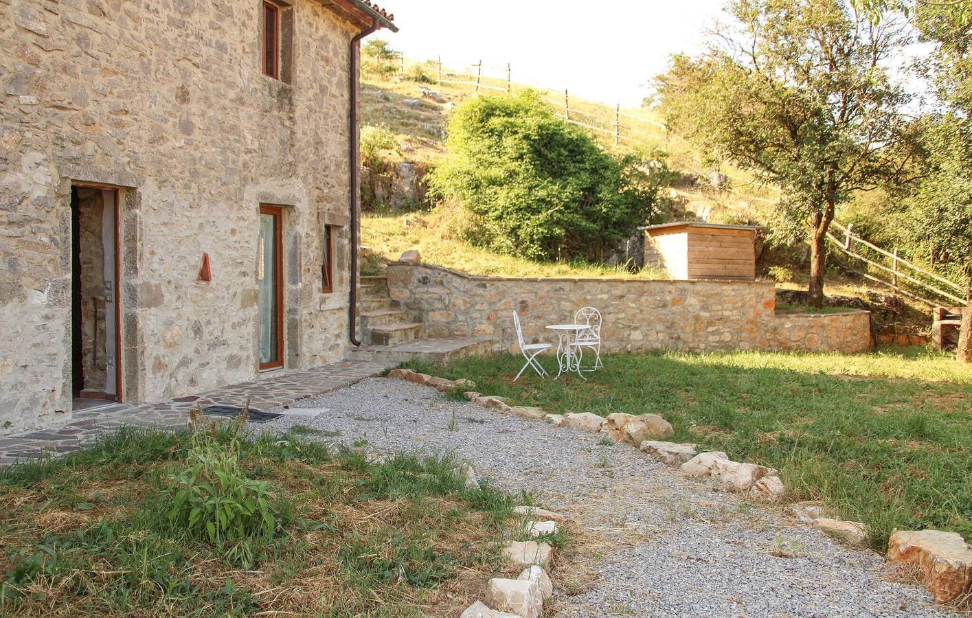 Foto 2 von 18: Wohnung am Fluss mit Parkplatz und Garten - 1,5 km zum Torrente Zancona