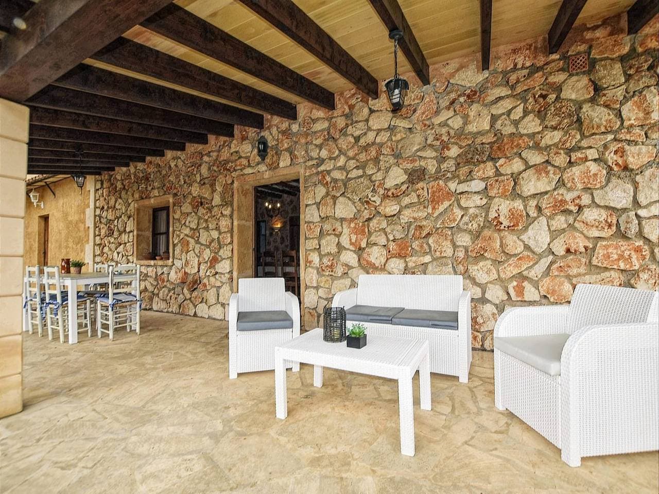 Foto 8 von 61: Schönes Ferienhaus mit privatem Pool