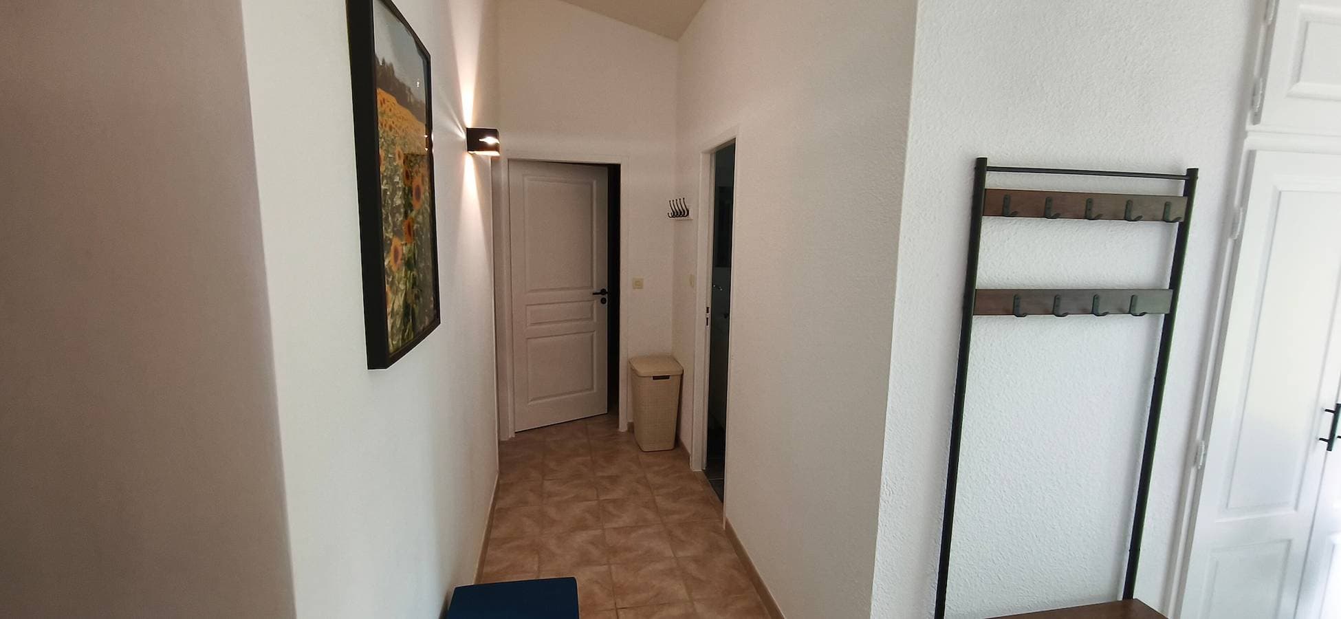 Foto 6 von 36: Ferienhaus 'Colombard' mit Seeblick, Gemeinschaftspool und WLAN