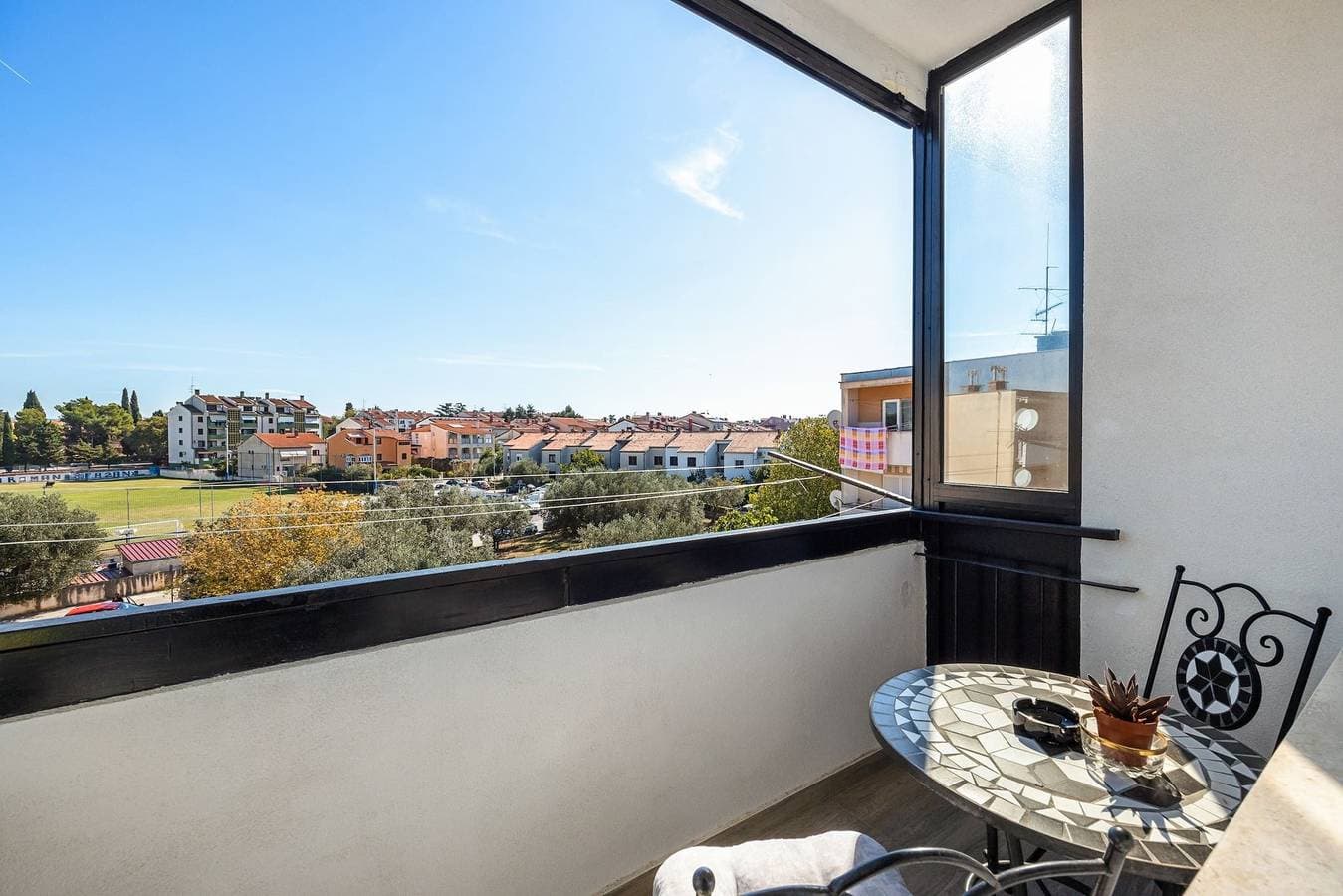 Foto 8 von 25: Apartment Ivana with Sea View - Pet Friendly