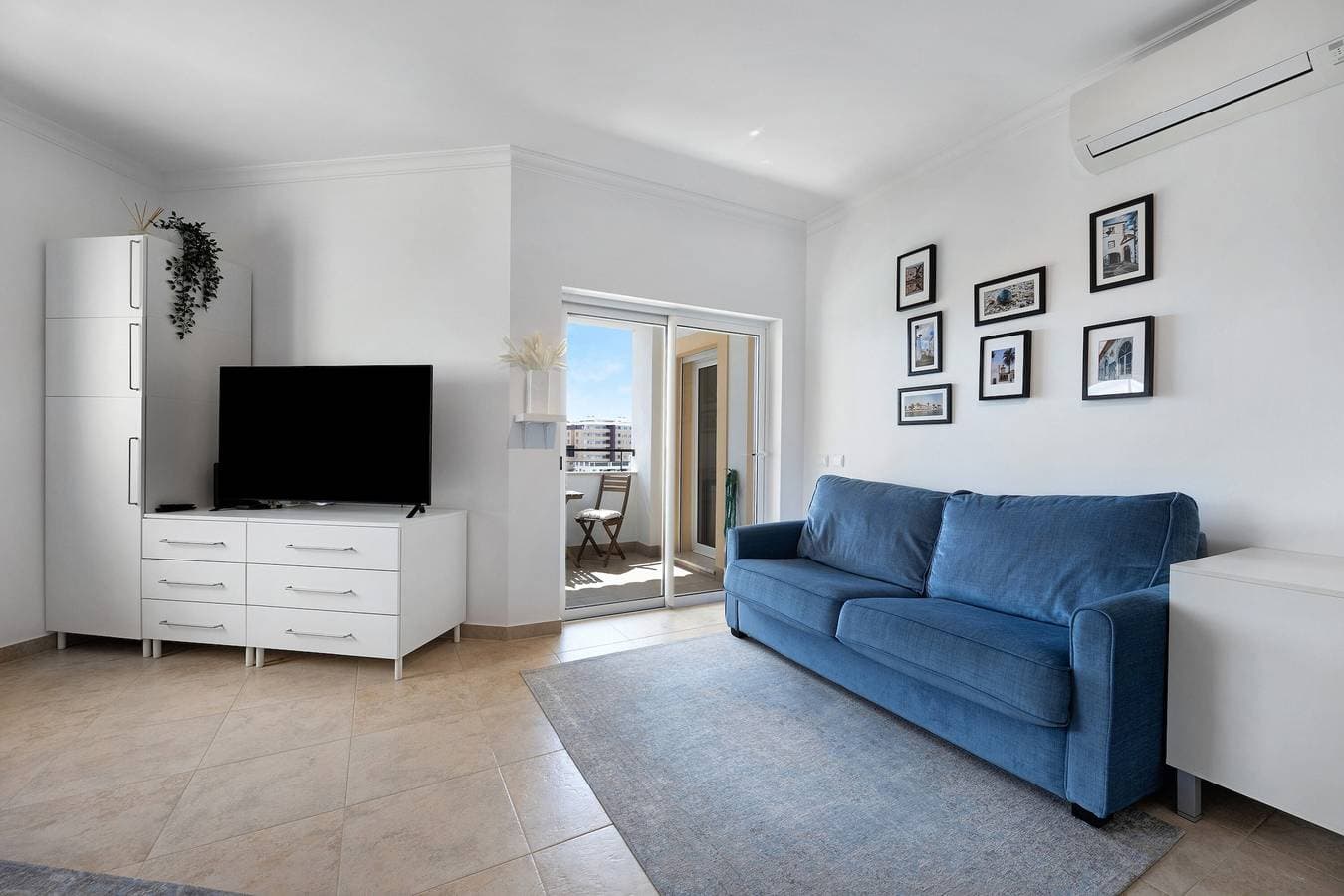 Foto 3 von 27: Ferienwohnung "Morning View Terrace" mit Meerblick, Gemeinschaftspool und WLAN