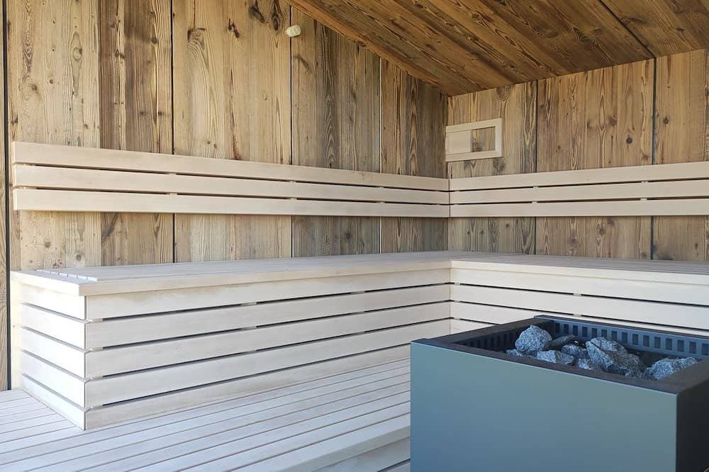Foto 8 von 21: Oberberghof - Fw mit Terrasse, traumhafter Aussicht, Sauna und Biobadeteich