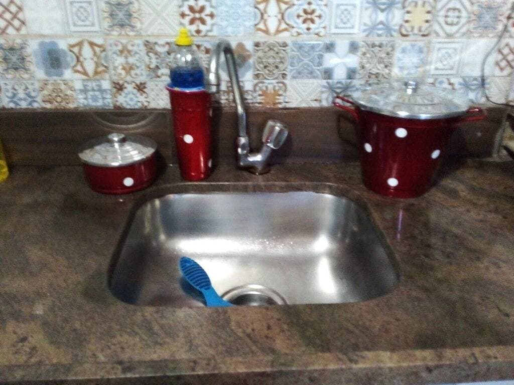 Foto 6 von 46: Flat Bar Salvador Ondina All Decorado- nimmt 5 Personen, Küche, Wohnzimmer, Sui