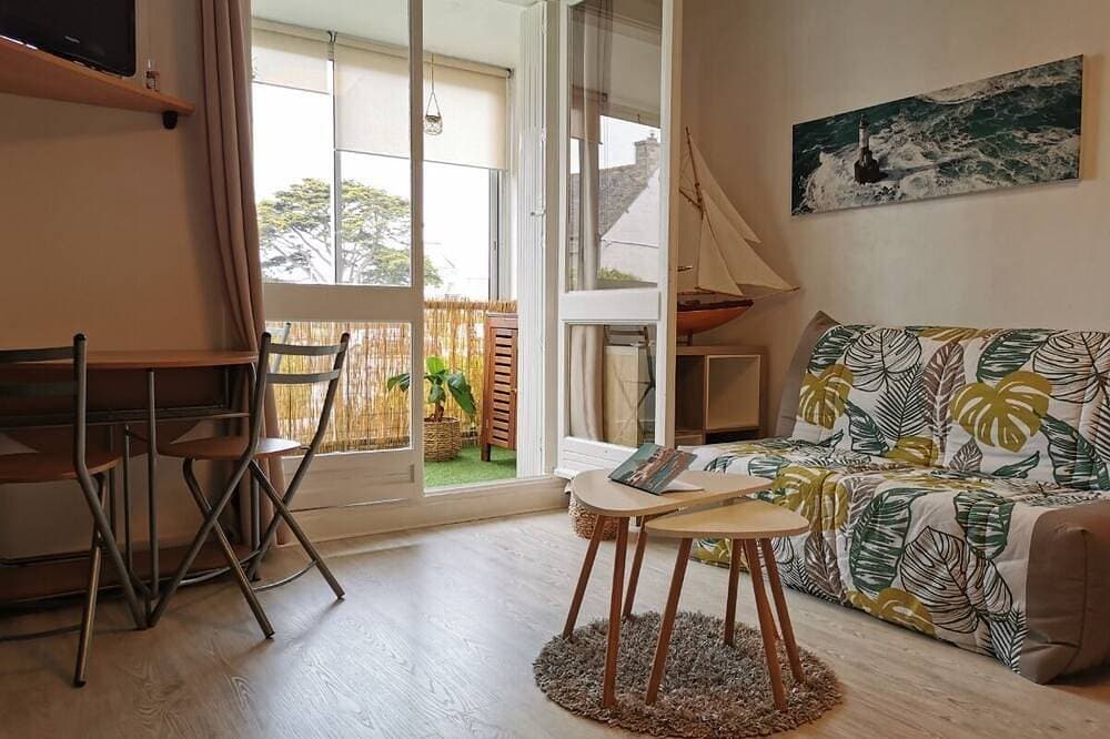 Nice renovated apartment at the beach, thalasso 1
