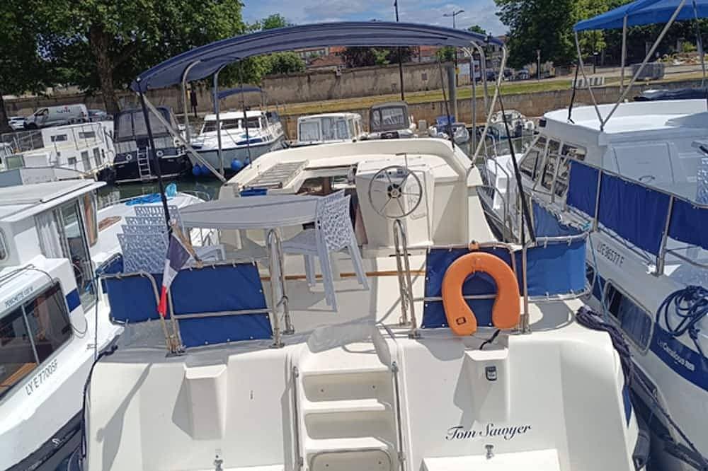 Entdecken Sie unser Boot in Cognac - 7 bis 9 Pers. 1