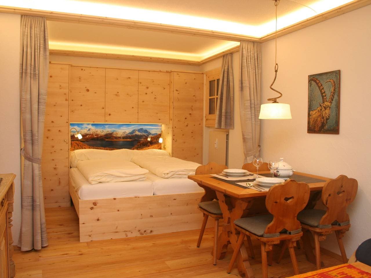 Sils-Maria 10 km von St.Moritz: Residenz Chesa Alvetern 1