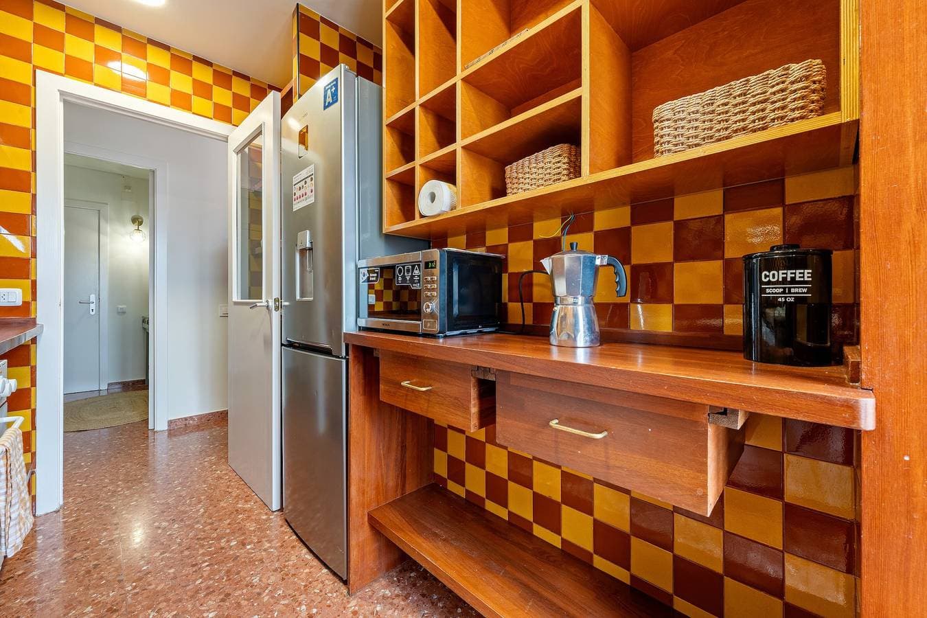 Foto 9 von 22: Ferienwohnung 'Encantador Loft' mit Bergblick, WLAN und Klimaanlage