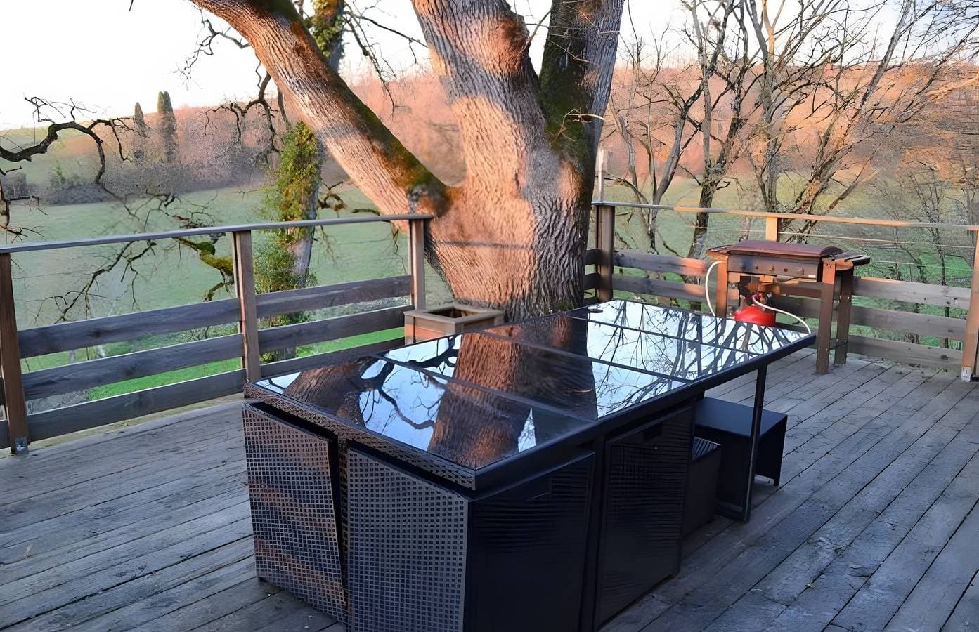 Foto 5 von 29: Charaktervolles Ferienhaus in der Natur mit Seeblick, privatem Pool und WLAN