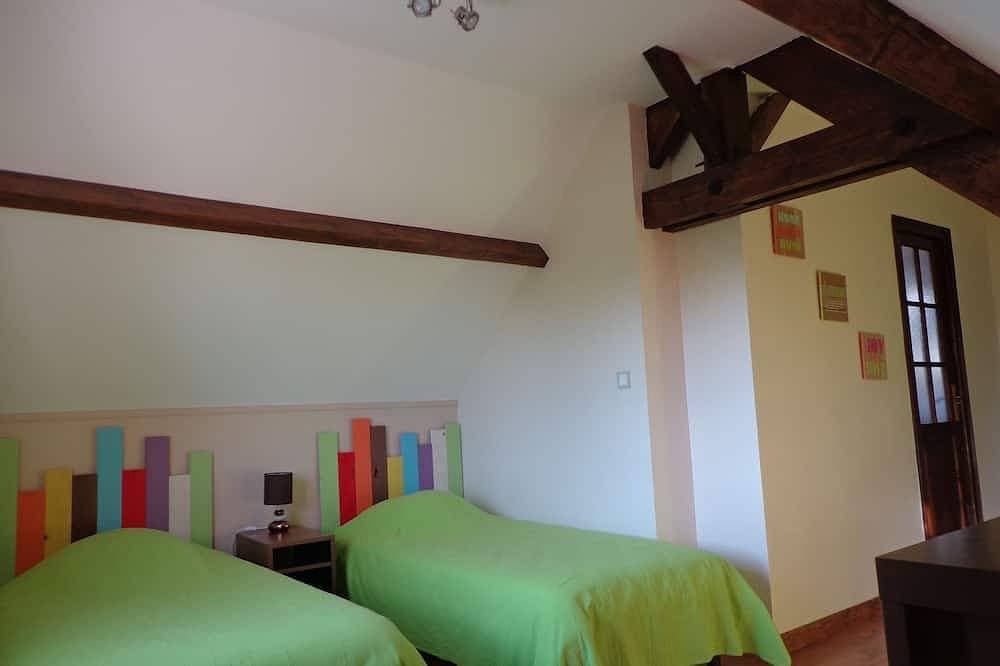 Foto 5 von 15: Gîte rural \"Le Noyer Rondin\" in Cheverny (sleeps 12), ideal for families.