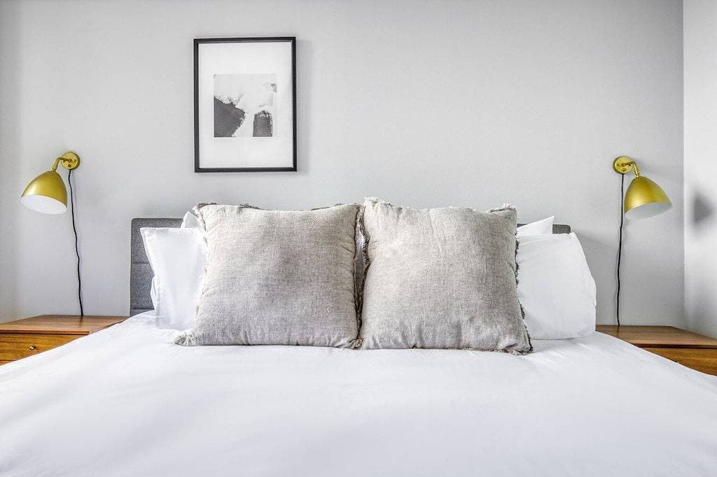 Foto 7 von 17: Elegantes Streeterville Studio mit Fitnessstudio, Pool, nahe Navy Pier, von Blueground